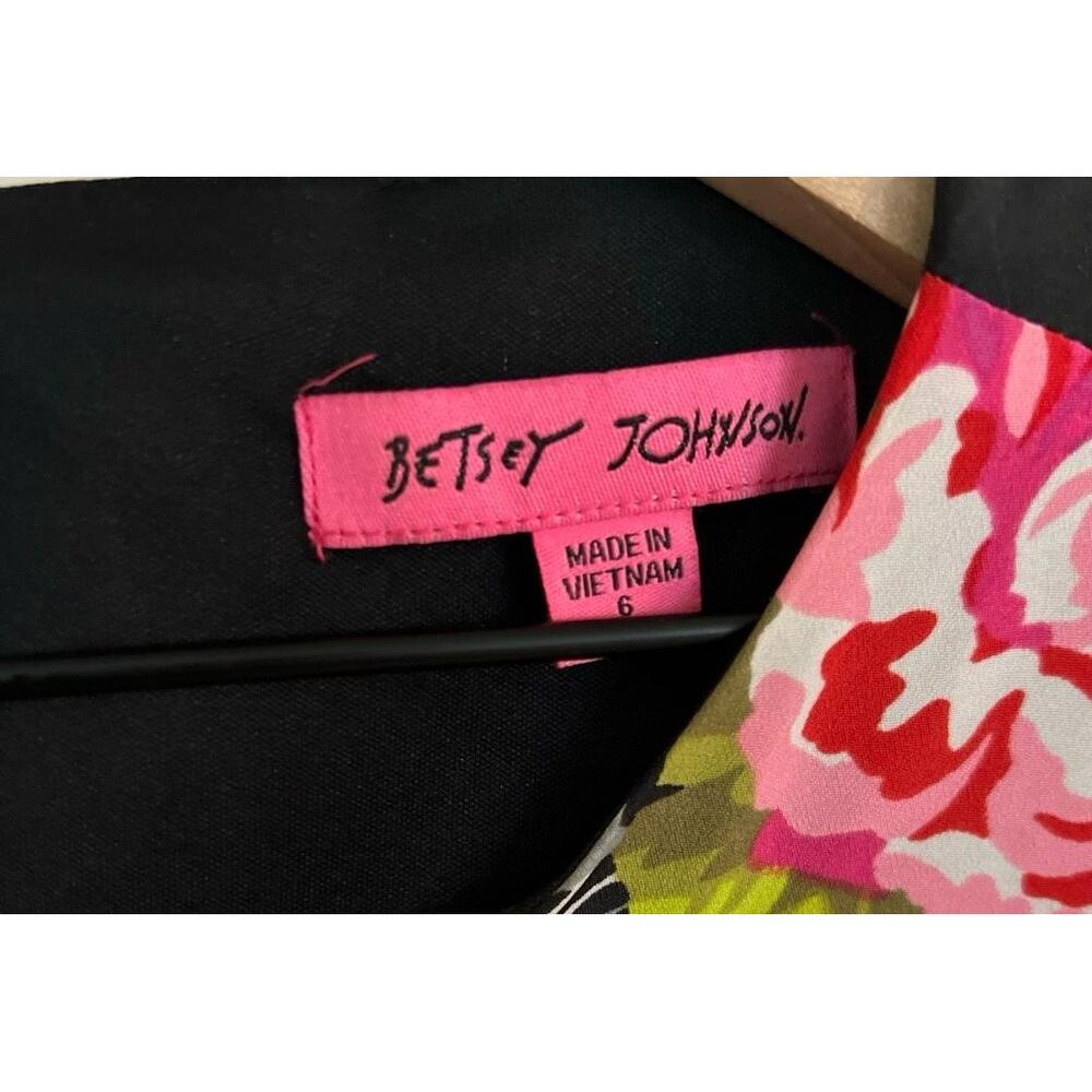 Betsey‎ Johnson Dress Size 6 Black Floral Bell Sleeves - Picture 4 of 10